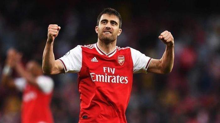 ARSENAL HER AN PES EDEBİLİR