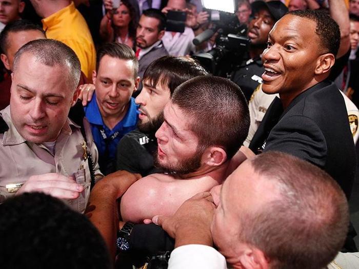 50 Centten Khabib Nurmagomedove dev teklif