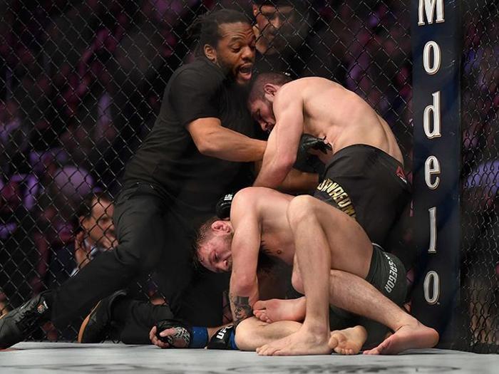 50 Centten Khabib Nurmagomedove dev teklif