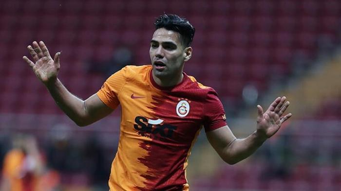 Galatasaray yönetimi Falcaoya kızgın