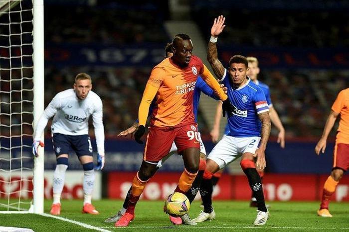 Galatasarayda son dakika Mbaye Diagneye 4 saat kala büyük şok