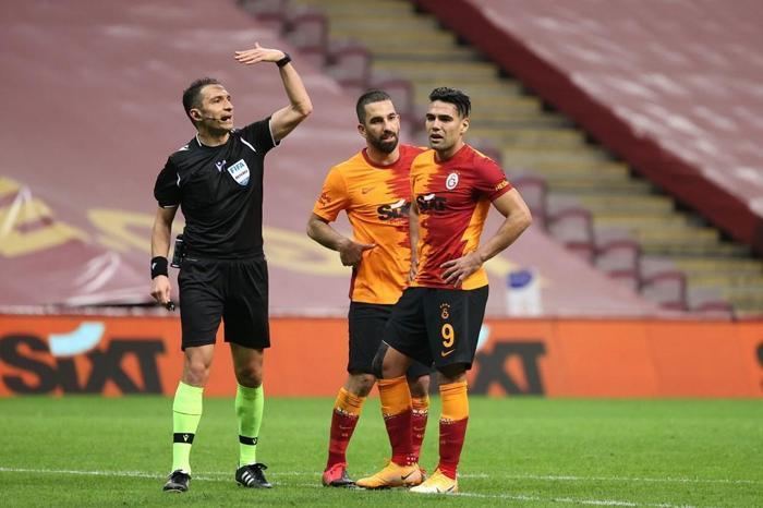 Son dakika | Galatasarayın tüm transfer planı değişti Mbaye Diagne gidiyor, operasyon başlıyor