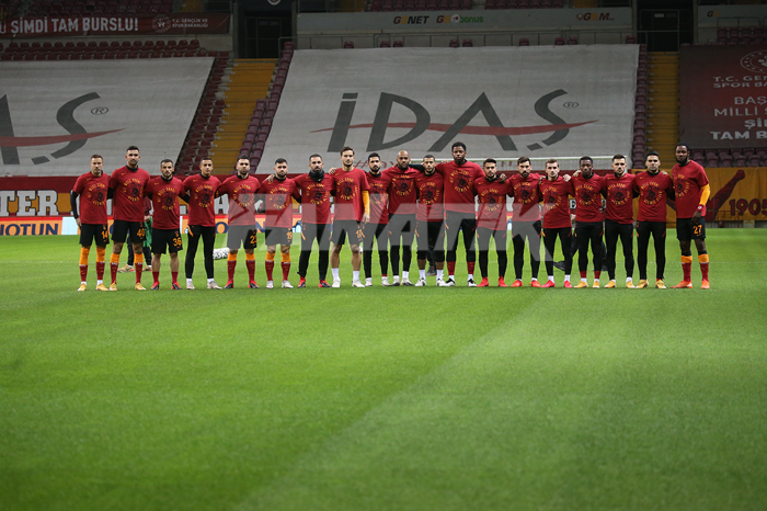 Galatasaray - Antalyaspor maçı öncesi Omar Elabdellaouiye destek