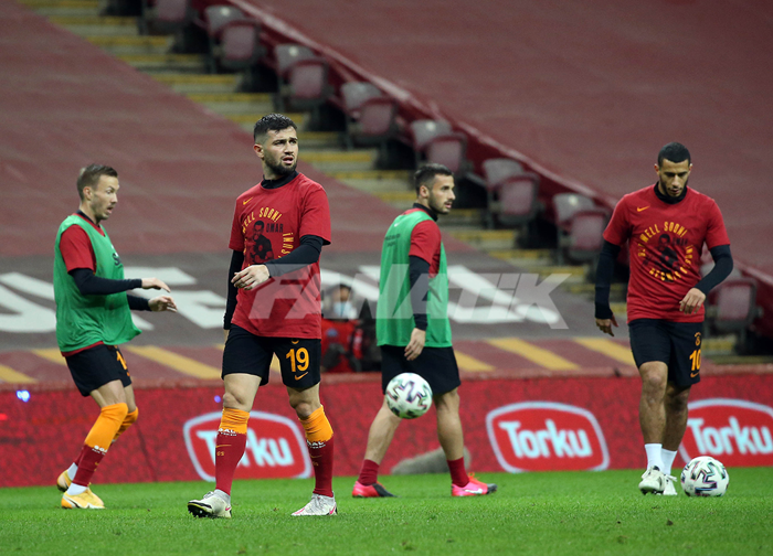 Galatasaray - Antalyaspor maçı öncesi Omar Elabdellaouiye destek