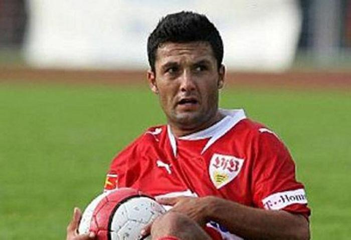 YILDIRAY BAŞTÜRK (STUTTGART)