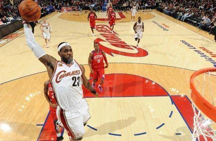 LEBRON JAMES (CLEVELAND CAVALIERS)