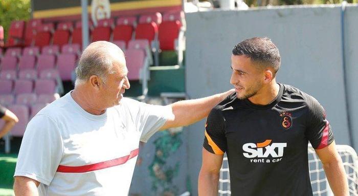 Galatasaraylı futbolcu Omar Elabdellaoui çocukları için kendini feda etti İşte o detay