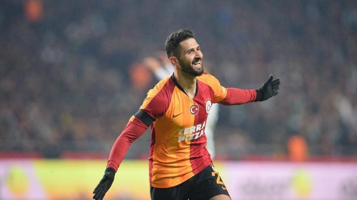 Galatasarayda Emre Akbaba şoku 15 milyon Euro...