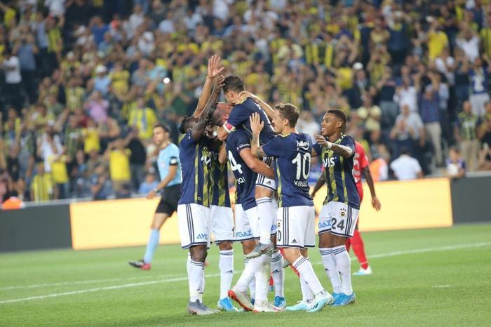 Ne geceydi ama