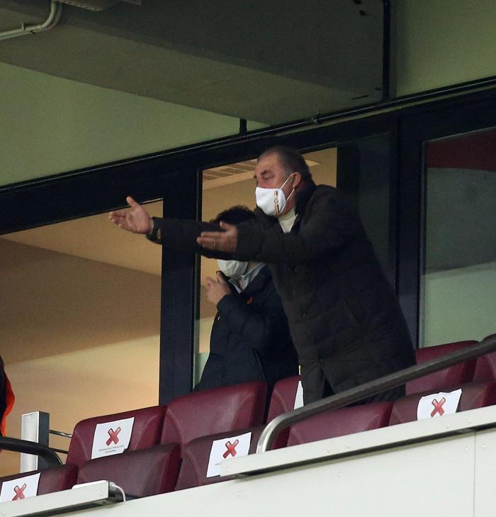 Galatasaray son dakika: Fatih Terim yıkıldı İşte o anlar