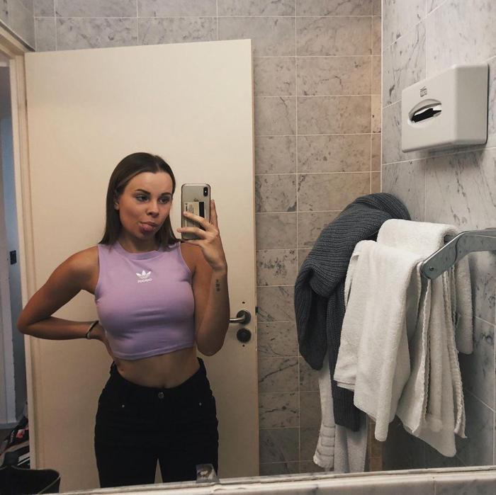 Avusturyalı tenisçi Angelina Graovac, çıplak görüntülerini satıyor