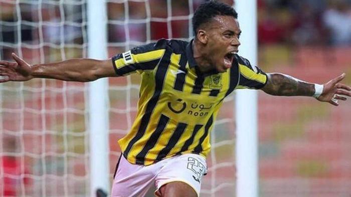GARRY RODRiGUES