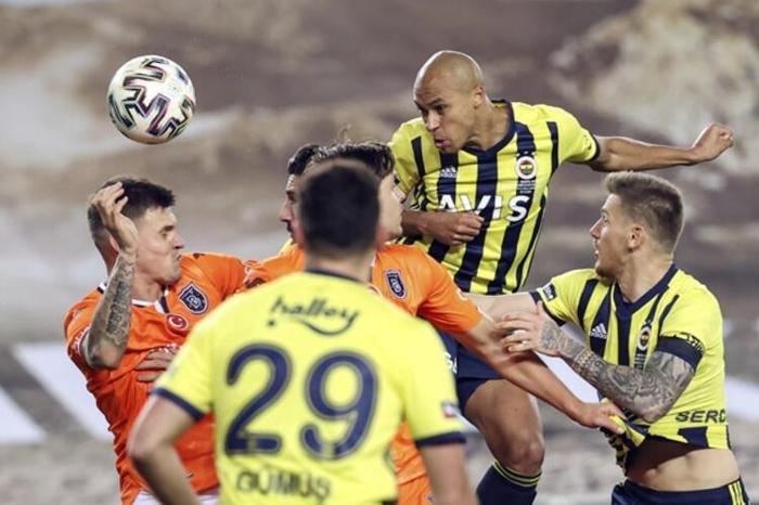 İlk 11e girecek stoper