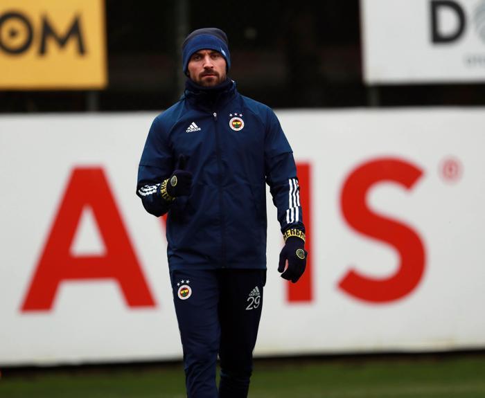 İŞTE FENERBAHÇENİN BUGÜNKÜ İDMANINDAN FOTOĞRAFLAR