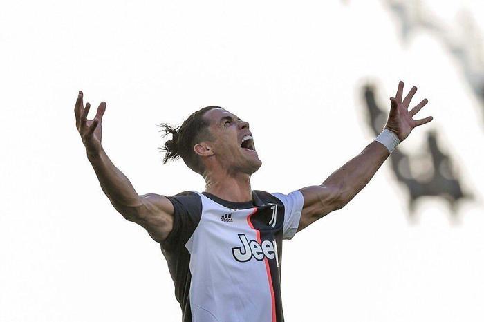 Cristiano Ronaldodan şaşırtan açıklama: Yuhalanmayı özledim