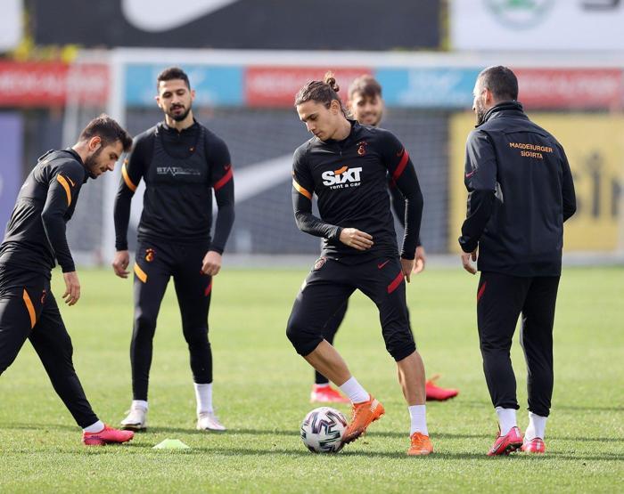 Orta saha değişmiyor