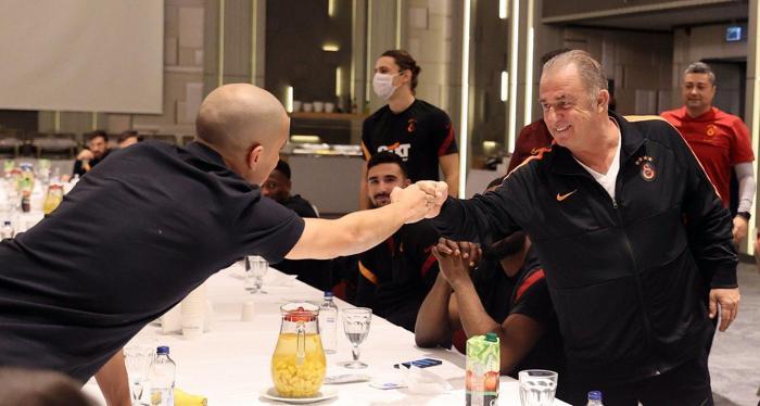 Galatasarayda Feghoulinin doğum günü kutlandı