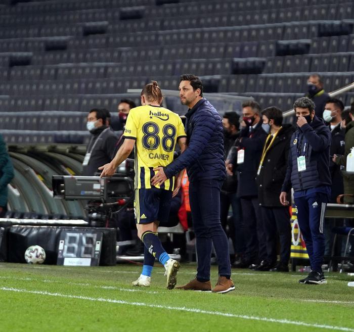 Fenerbahçede dikkat çeken detay Caner Erkin oyundan alınınca...