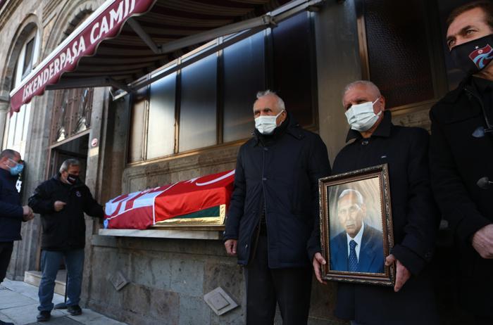 Son dakika | Özkan Sümer son yolculuğuna uğurlandı