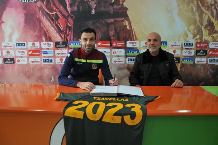 SON DAKİKA Alanyaspor, Tzavellasın sözleşmesini uzattı