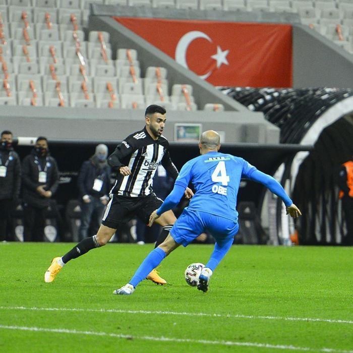 Cezayirli yıldız zirve yaptı