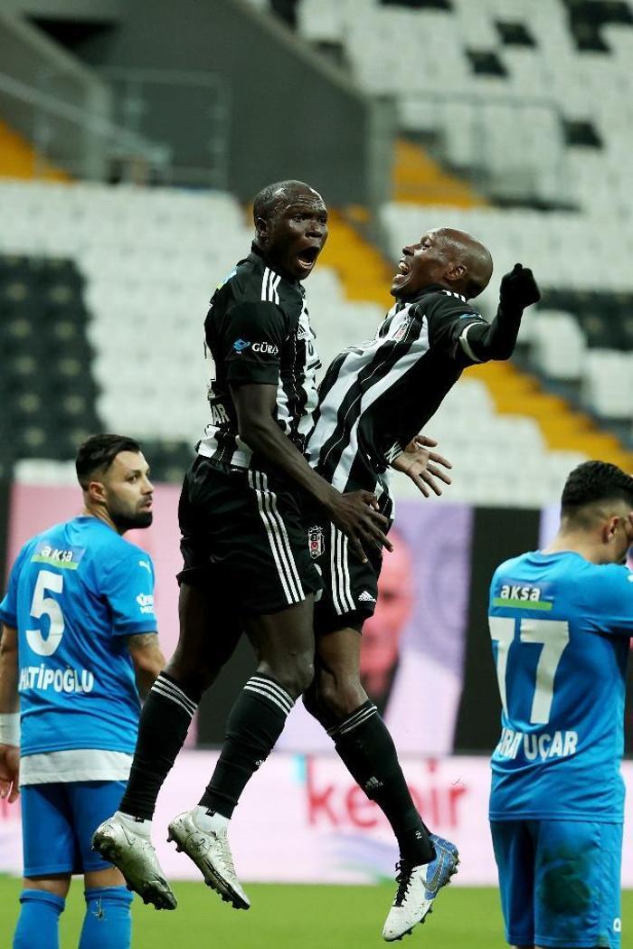 SON DAKİKA Beşiktaşın yıldız futbolcusu Aboubakarı Wolfsburg transfer etmek istiyor