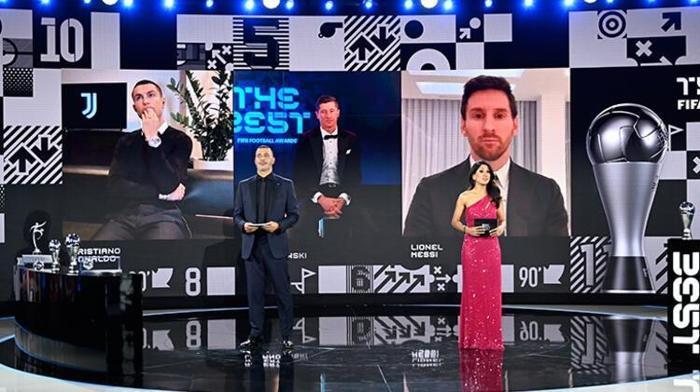 Ronaldonun şaşkın hali FIFAnın Yılın Futbolcusu Ödülü gecesinde şoke eden anlar