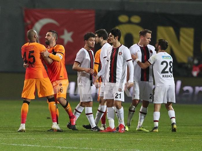 Fatih Karagümrük - Galatasaray maçında ekrana yansımayanlar