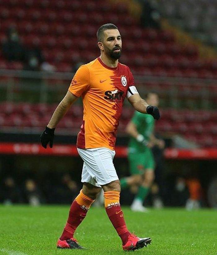 Arda Turan Galatasarayda ikinci baharını yaşıyor İşte Ardanın küllerinden doğma hikayesi