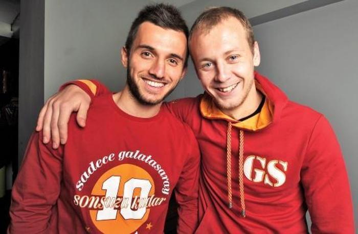 Emre Çolak 4 yıl sonra Türkiyede Sevilla ve Valencianın kapısından dönmüştü