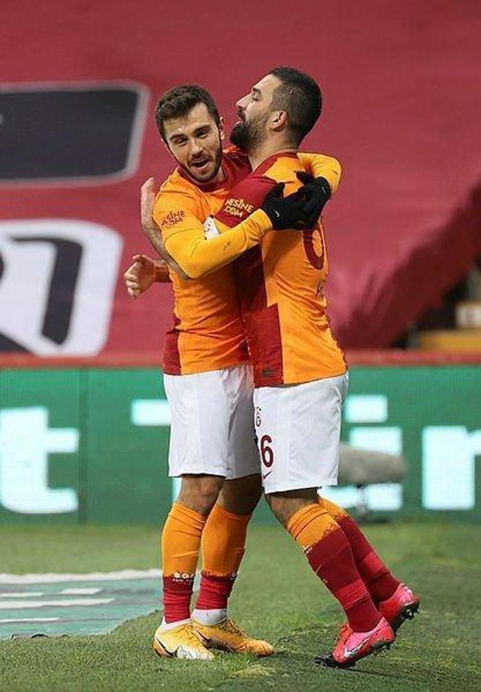 Arda Turan Galatasarayda ikinci baharını yaşıyor İşte Ardanın küllerinden doğma hikayesi