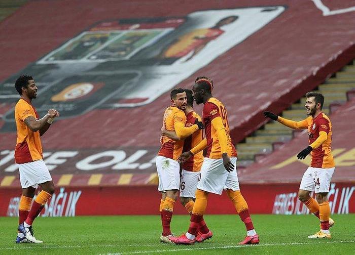 Arda Turan Galatasarayda ikinci baharını yaşıyor İşte Ardanın küllerinden doğma hikayesi