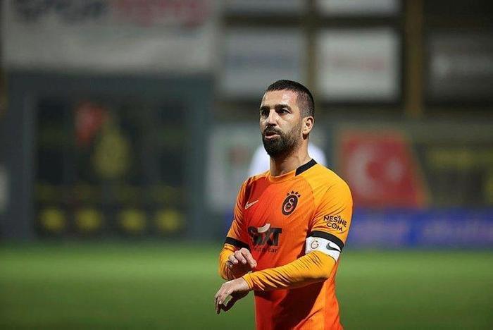 Arda Turan Galatasarayda ikinci baharını yaşıyor İşte Ardanın küllerinden doğma hikayesi