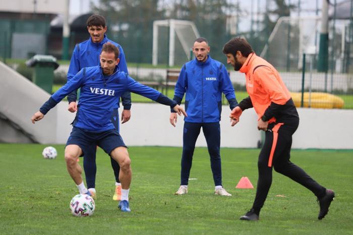 Trabzonspor, Galatasaray mesaisine başladı