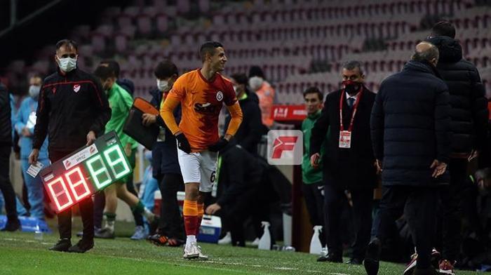 Galatasarayın genç yeteneği Bartuğ Elmazı Fatih Terim teselli etti