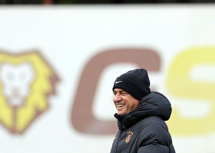 Galatasarayda son durum Saracchi ve Radamel Falcao...