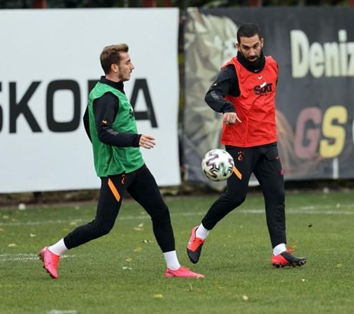 Galatasarayda son durum Saracchi ve Radamel Falcao...