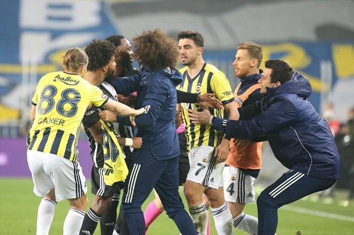 Fenerbahçe haberi: Ozan Tufandan transfer açıklaması