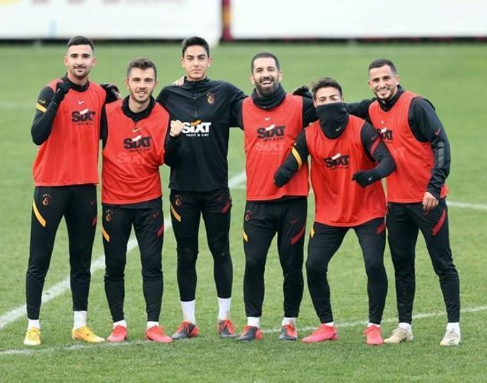 Galatasarayda son durum Saracchi ve Radamel Falcao...
