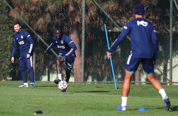 Fenerbahçe idmanından kareler