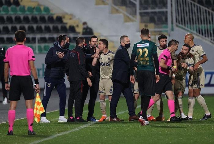 Fenerbahçe maçında ekrana yansımadı. Mert Hakan çıldırdı