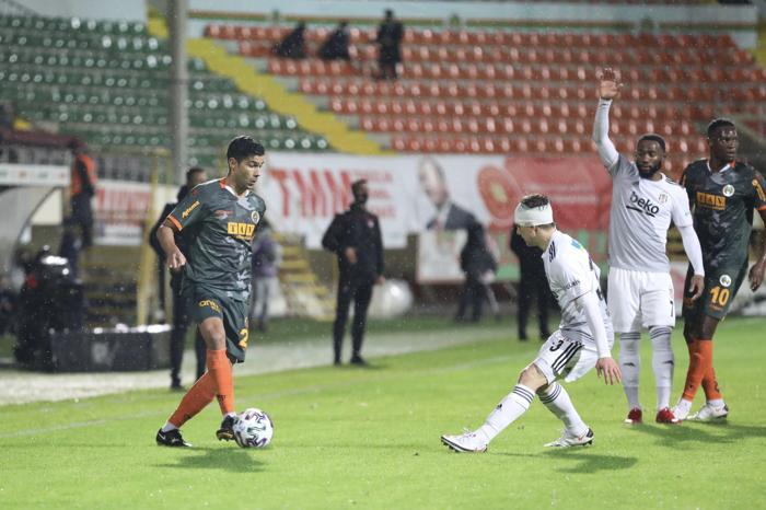 Alanyaspor-Beşiktaş maçını spor yazarları değerlendirdi
