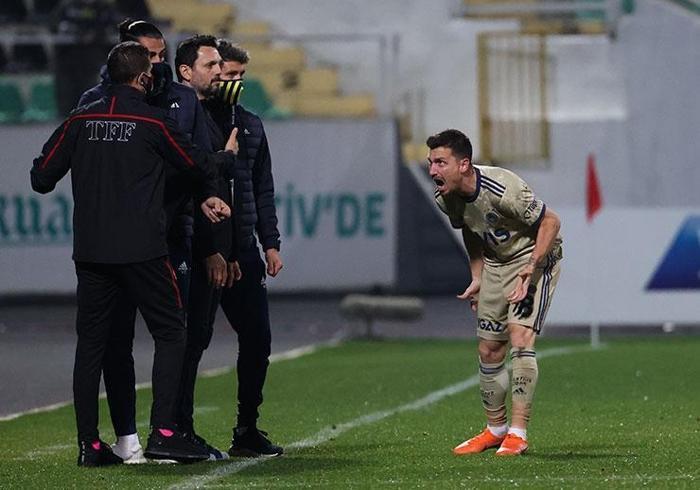 Fenerbahçe maçında ekrana yansımadı. Mert Hakan çıldırdı