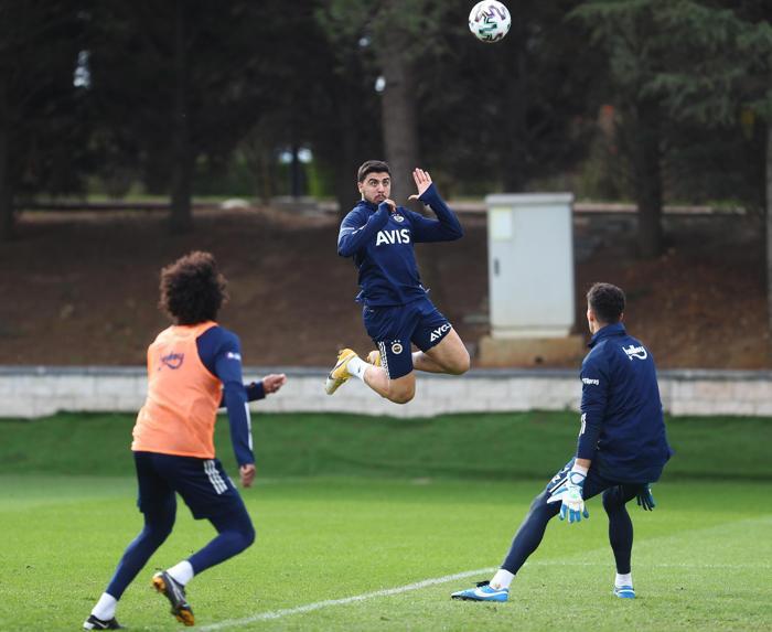 Fenerbahçe haberi: Kemal Ademi çalışmalara başladı