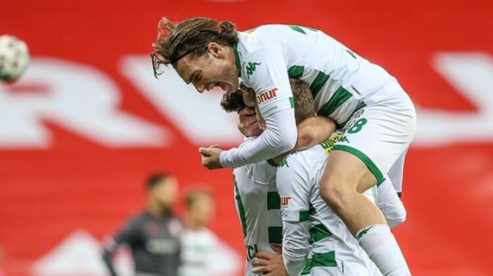 Son dakika transfer haberi Lille Zeki Çelik, Yusuf Yazıcı, Burak Yılmaz ve Mustafa Kapıdan sonra bir Türk yıldızı daha kadrosuna katıyor
