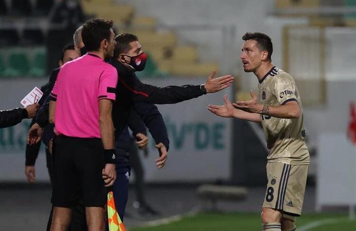 Fenerbahçe maçında ekrana yansımadı. Mert Hakan çıldırdı