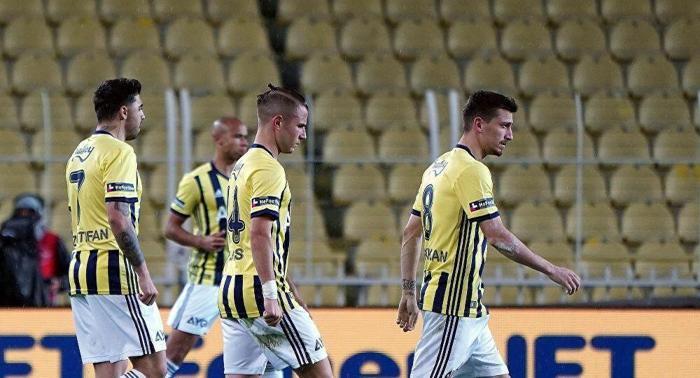 Fenerbahçe hocası için sert sözler Bu işten anlamadığı belli
