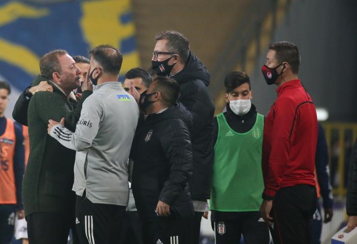Sergen Yalçın derbiden sonra ilk kez açıkladı Fenerbahçe maçındaki o hareketi...