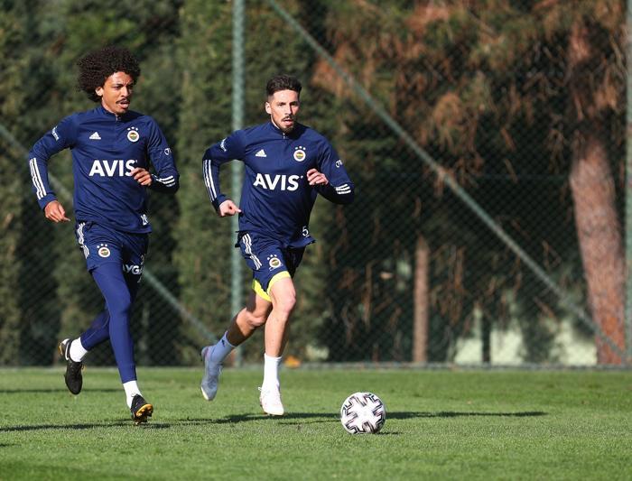Fenerbahçe idmanından kareler