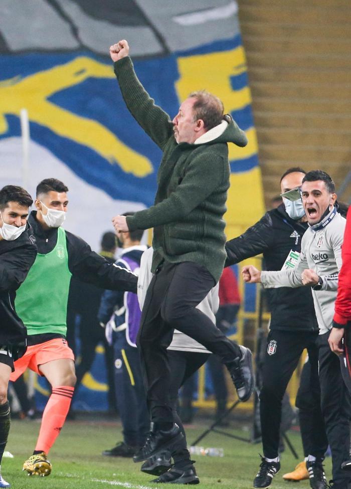 Sergen Yalçın derbiden sonra ilk kez açıkladı Fenerbahçe maçındaki o hareketi...